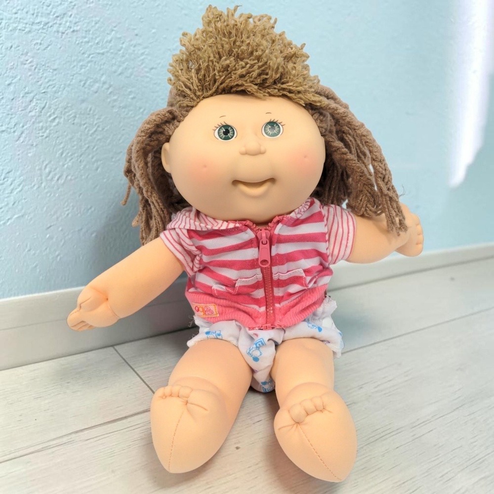VTG 90s Cabbage Patch Kid Pretty Crimp N Curl Doll Brown Yarn Hair Green Eye CPK